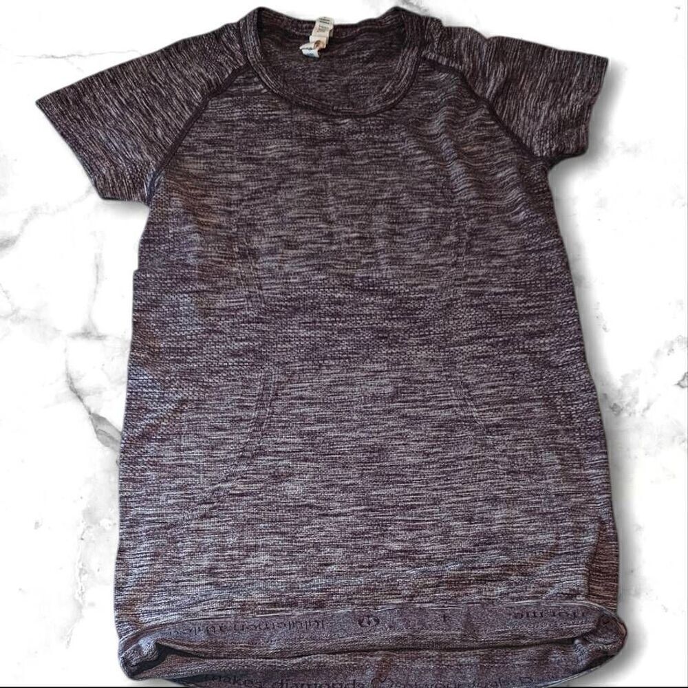 Lululemon Size 4 Short Sleeve Swiftly Heathered Purple